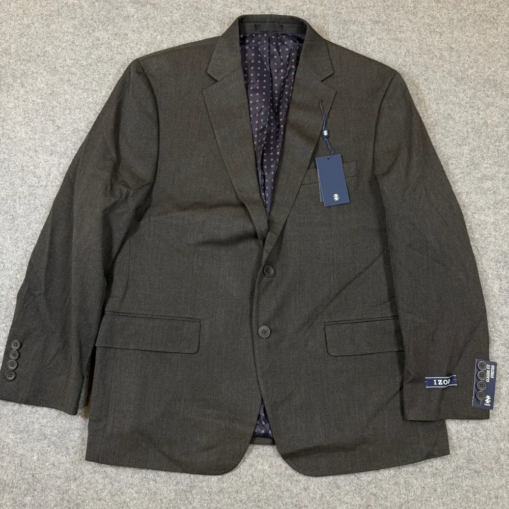 IZOD Mens Charcoal Grey Isaac 2 Piece Suit 42S 36W x 30L Wrinkle Resistant NEW